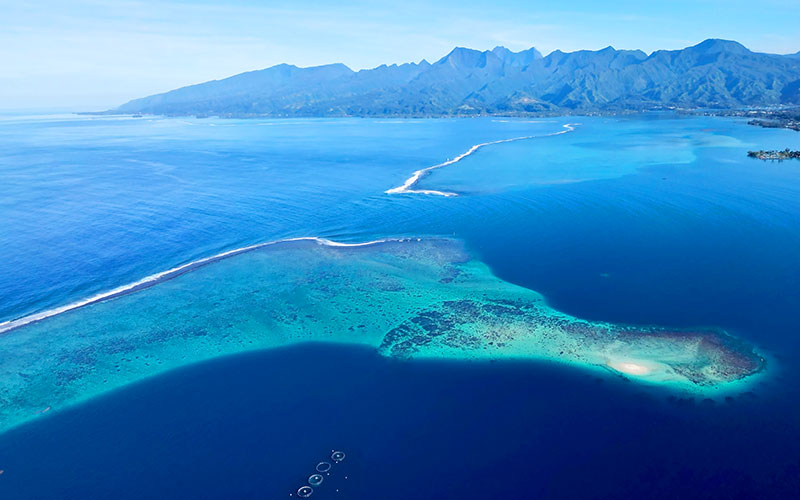 Les passes de Teahupoo Les passes de Teahupoo